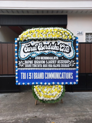 Papan Bunga Duka di Ngawis
